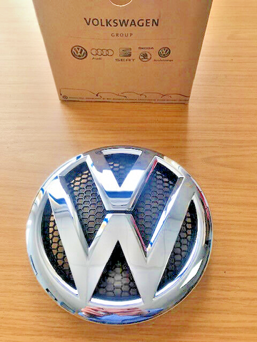 Volkswagen VW badge emblem for FRONT GRILLE Transporter T5 10-15 + Crafter 12-16