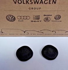 VW TRANSPORTER T5 T6 - REAR BARN DOOR GROMMET PLUG x2 - SEE PICTURE FOR FITMENT