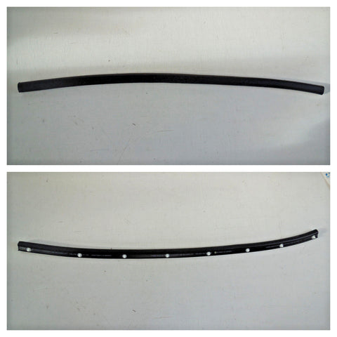FORD TRANSIT CUSTOM 12+  RUBBER SEAL SILL STRIPS - LEFT + RIGHT PAIR FRONT DOORS