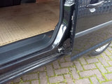 VW CADDY 2004+ ONWARDS - SIDE LOADING DOOR CATCH - KEEPS THE DOOR OPEN - LEFT