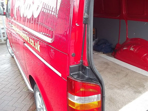 VW TRANSPORTER T5 - REAR DOOR GROMMET BUNG TAILGATE - SEE PICTURE FOR FITMENT