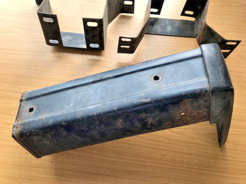 VW Caddy MK1 PICKUP - rear bumper right side + bumper brackets - DAMAGED USED