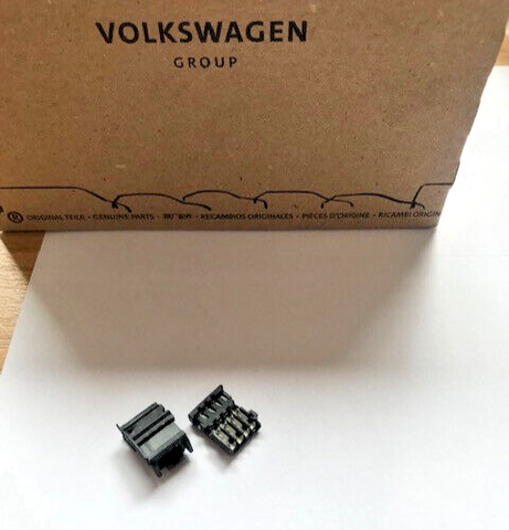 Volkswagen Transporter T5 passenger window switch PLUG - plug only - genuine VW