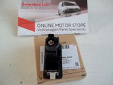 Volkswagen USB CONNECTOR PLUG - NEW - TRANSPORTER + CADDY + GOLF + MORE - 2015+